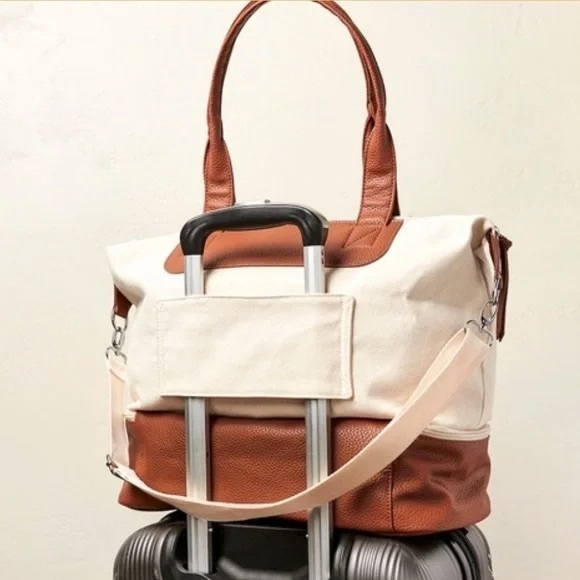 Graf Lantz Carry-On Travel Weekender NWT - Picture 2 of 5